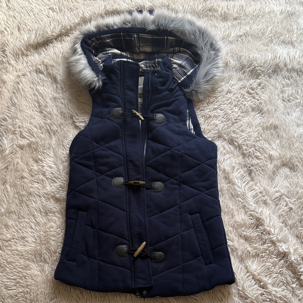Maurices Navy Vest with Faux Fur Hood